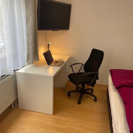 Zimmer Im Herzen Von Durlach Karlsruhe Eksteriør billede